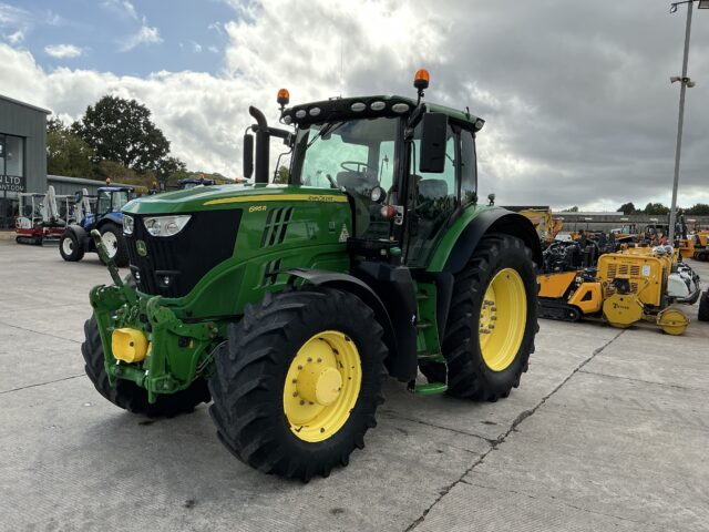 John Deere 6195R Tractor (ST24010)
