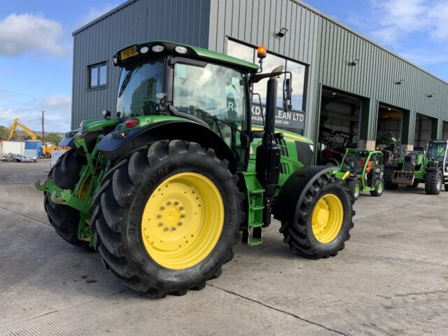 John Deere 6215R Tractor (ST24593)