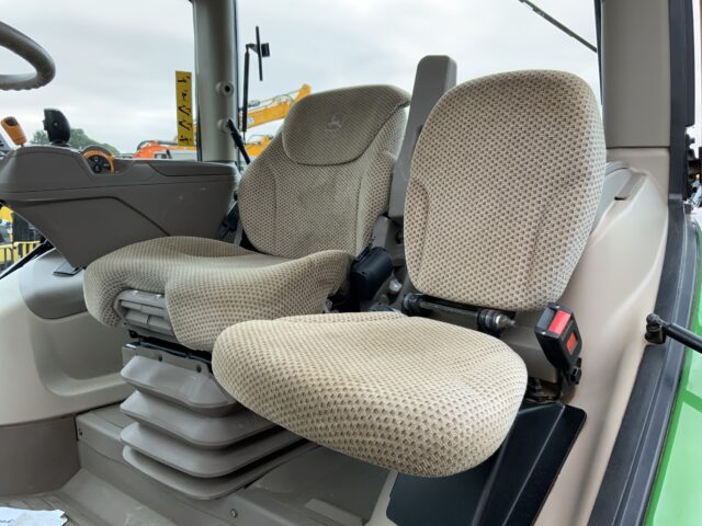 John Deere 6215R Tractor (ST23985)