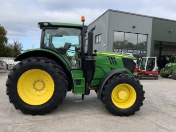 John Deere 6215R Tractor (ST24428)