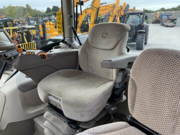 John Deere 6215R Tractor (ST24428)