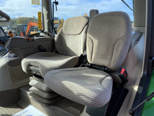 John Deere 6215R Tractor (ST24593)