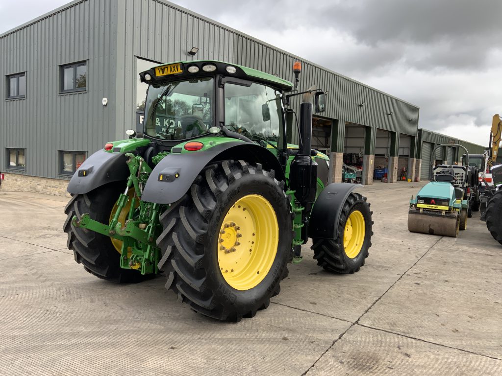 John Deere 6215R Tractor (ST24594)