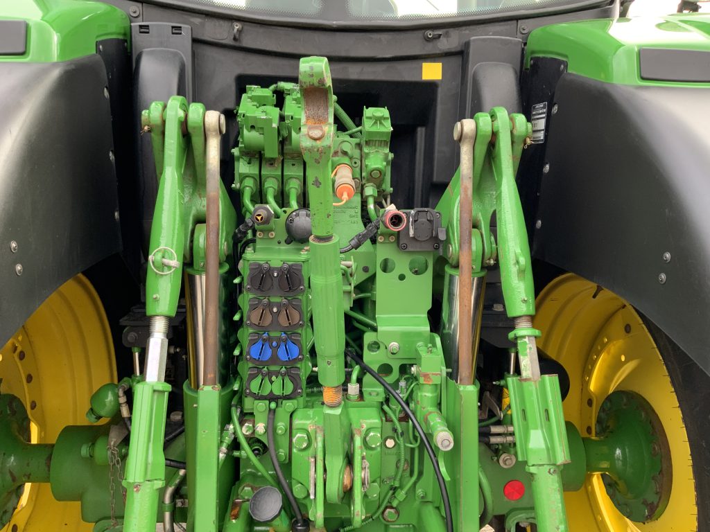 John Deere 6215R Tractor (ST24594)