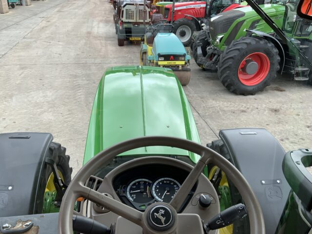 John Deere 6215R Tractor (ST24594)
