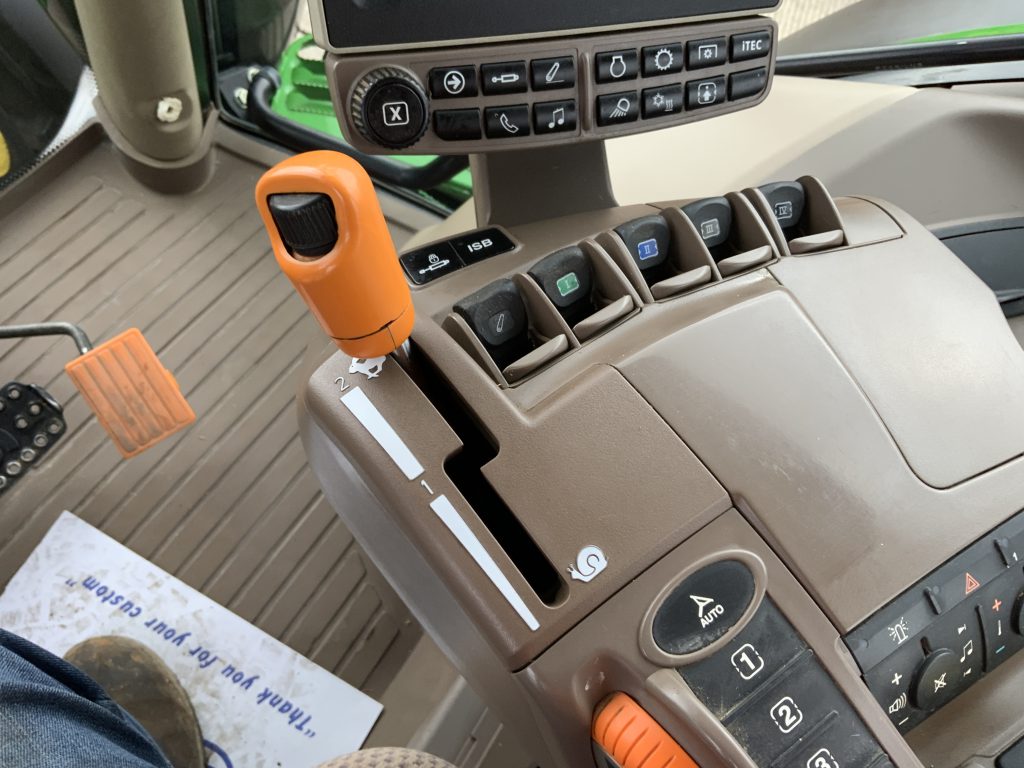 John Deere 6215R Tractor (ST24594)