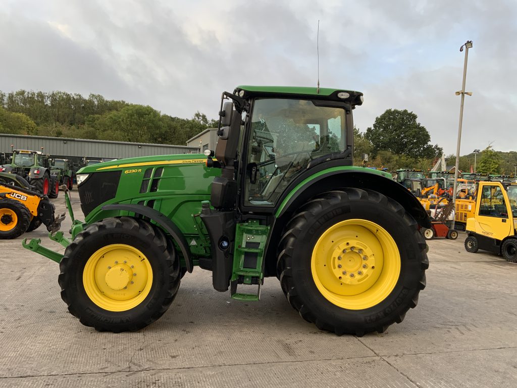 John Deere 6230R Tractor (ST24280)