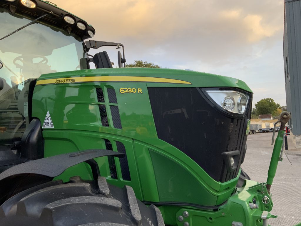 John Deere 6230R Tractor (ST24280)
