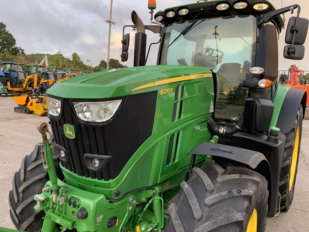 John Deere 6230R Tractor (ST24280)
