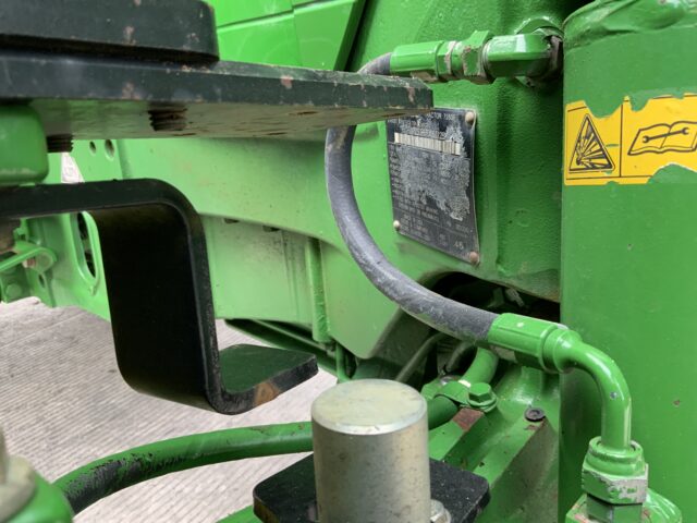 John Deere 7250R Tractor (ST24600)