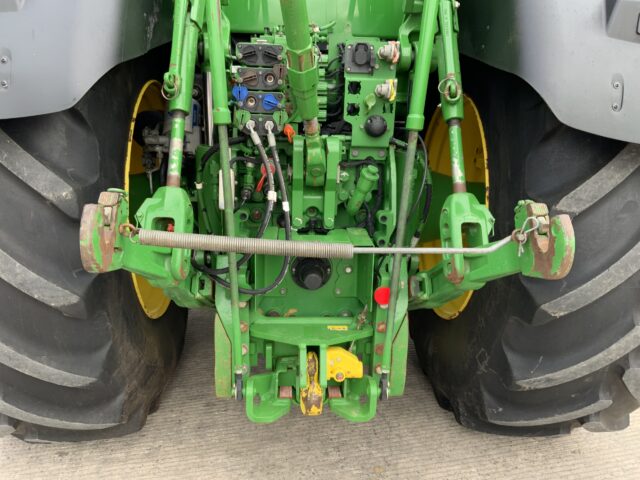 John Deere 7250R Tractor (ST24600)