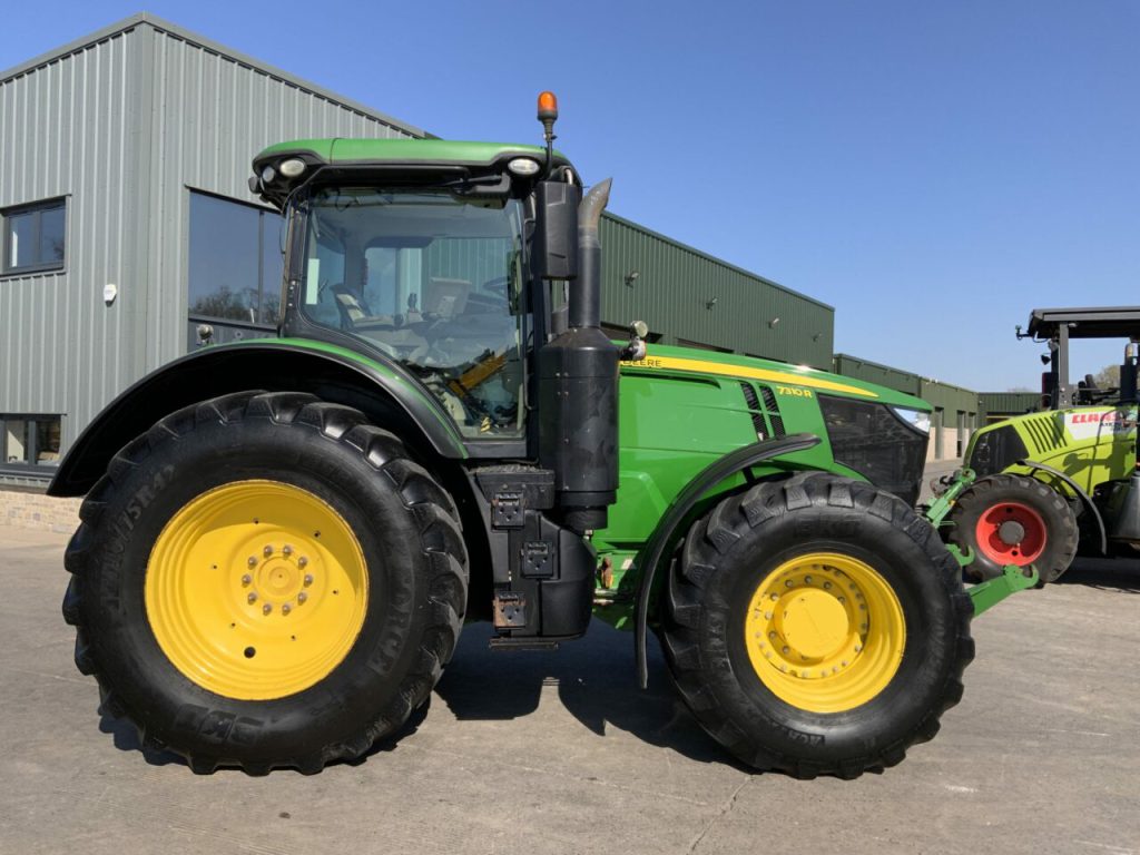 John Deere 7310R Tractor (ST22840)