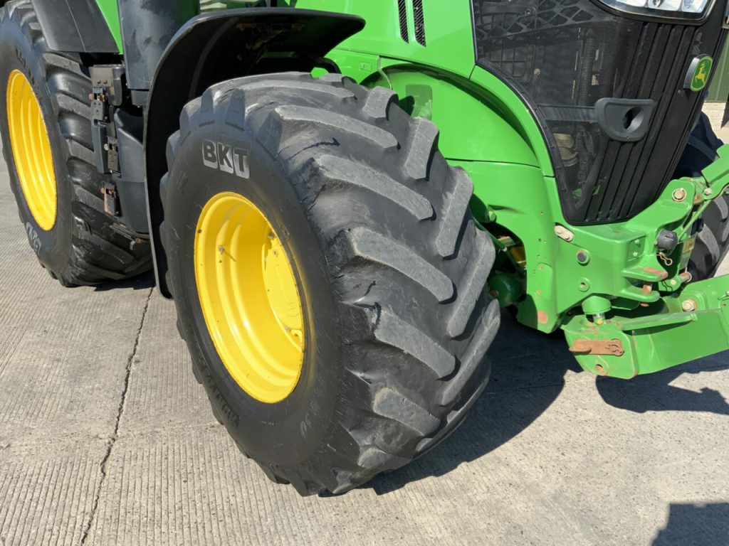 John Deere 7310R Tractor (ST22840)