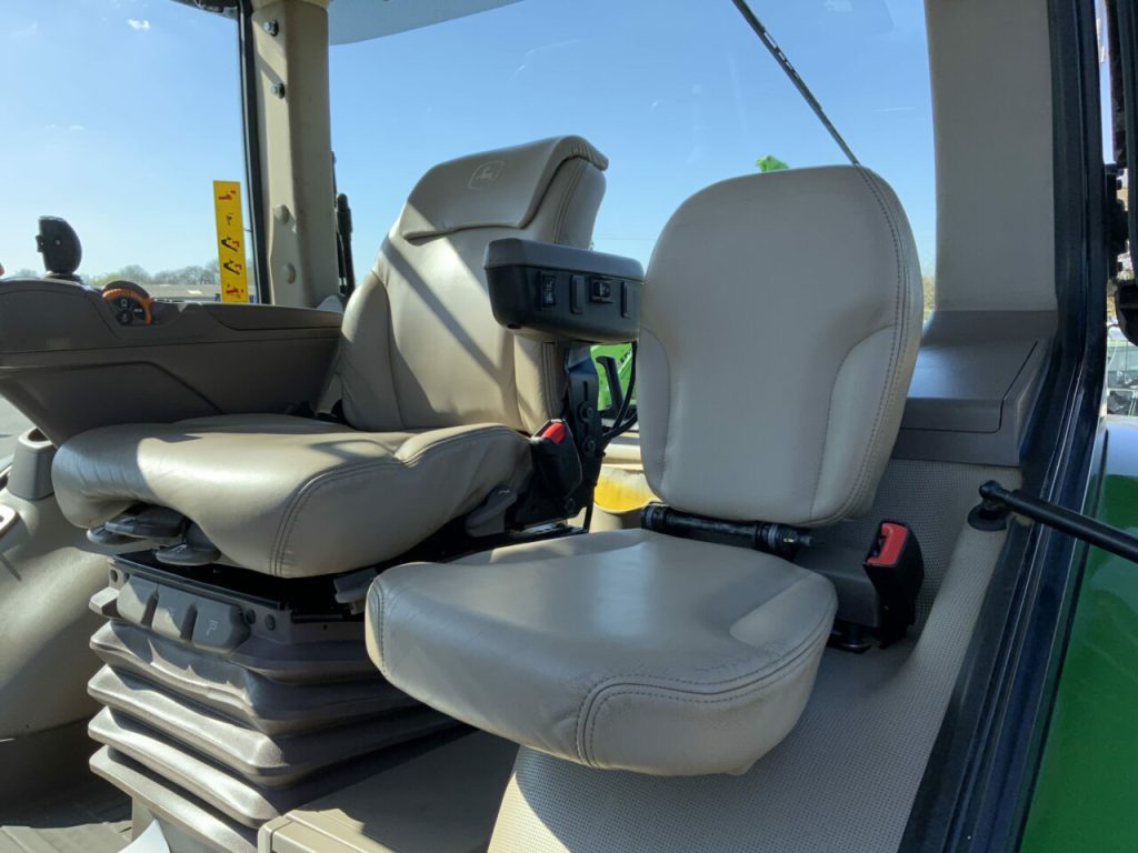 John Deere 7310R Tractor (ST22840)