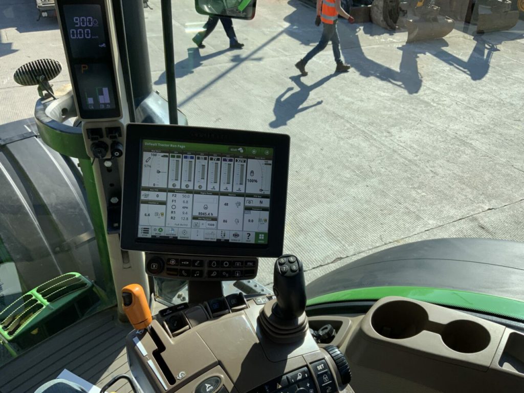 John Deere 7310R Tractor (ST22840)