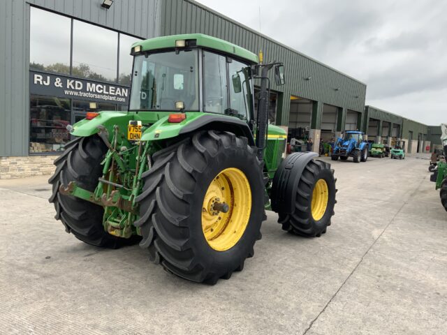 John Deere 7710 Tractor