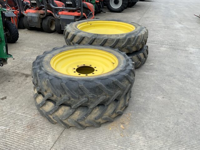 John Deere Row Crop Wheels & Tyres