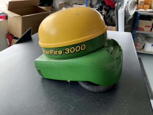 John Deere Star Fire 3000 Guidance Receiver