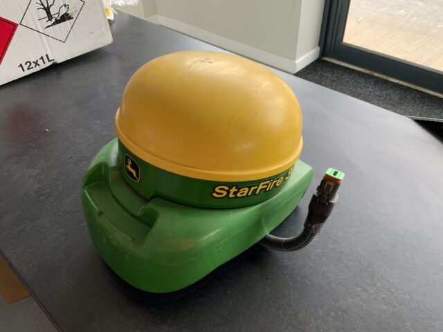 John Deere Star Fire 3000 Guidance Receiver