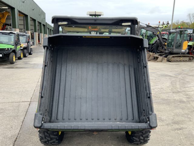John Deere XUV 865M Gator (ST24539)