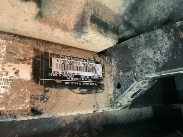 John Deere XUV 865M Gator (ST24574)
