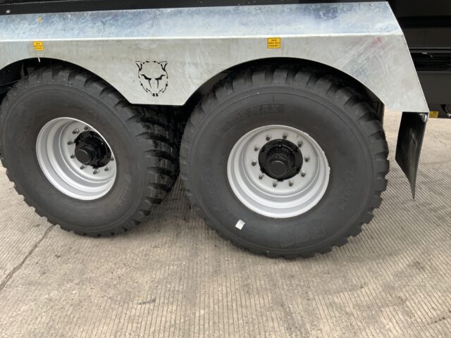 JPM Black 20Tonne Half Pipe Dump Trailer (ST24695)