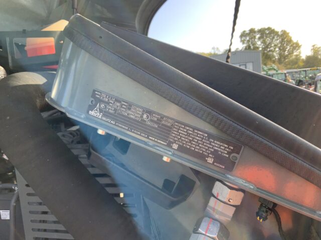 Kramer KL55.8T Black Wheeled Telehandler (ST24946)