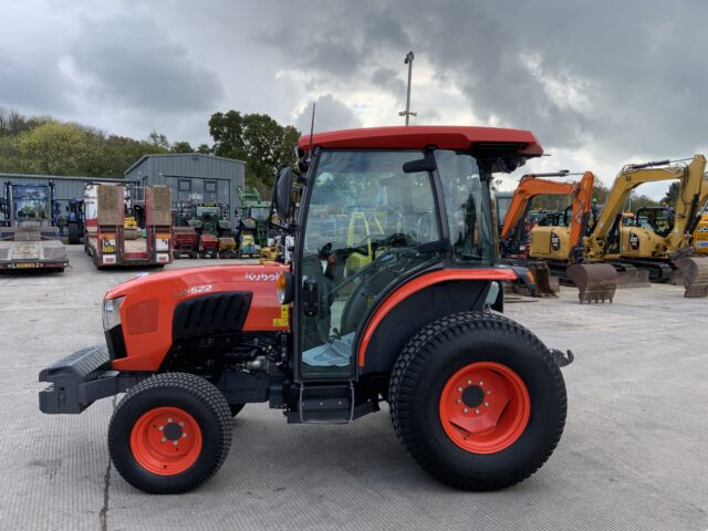 Kubota L2-522 Tractor (ST24738)
