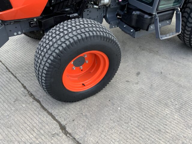 Kubota L2-522 Tractor (ST24738)