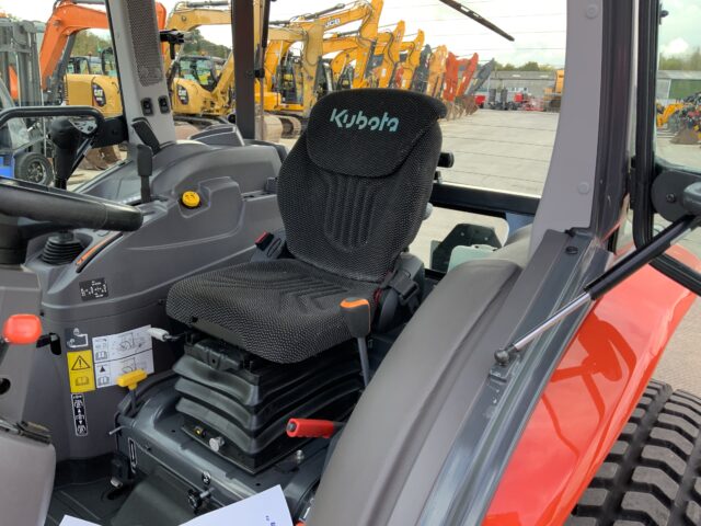 Kubota L2-522 Tractor (ST24738)