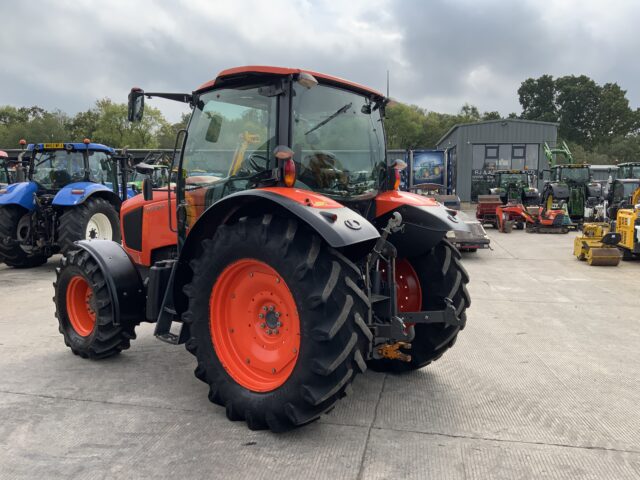 Kubota M135 GX Tractor (ST24279)