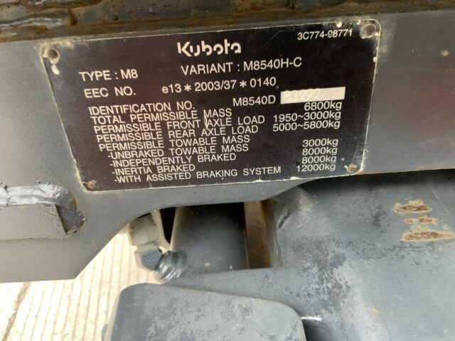 Kubota M8540 Tractor (ST24583)
