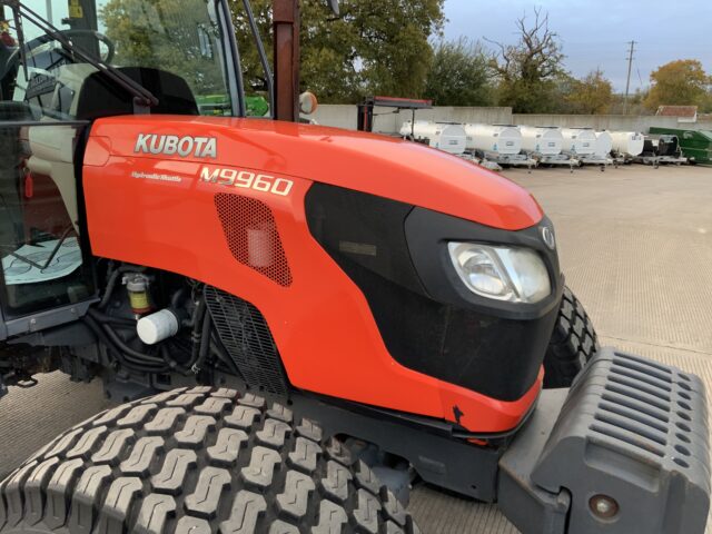 Kubota M9960 Hydraulic Shuttle Tractor (ST24785)