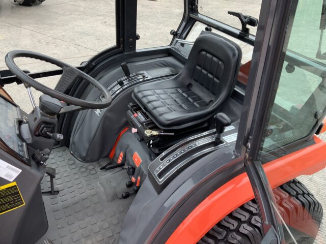 Kubota ST30 Compact Tractor (ST24350)