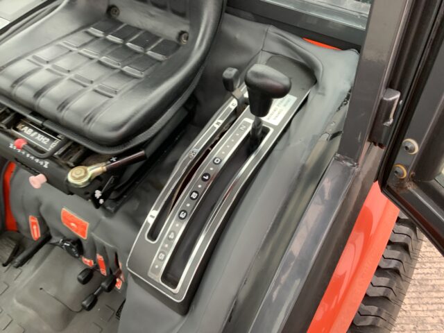 Kubota ST30 Compact Tractor (ST24350)