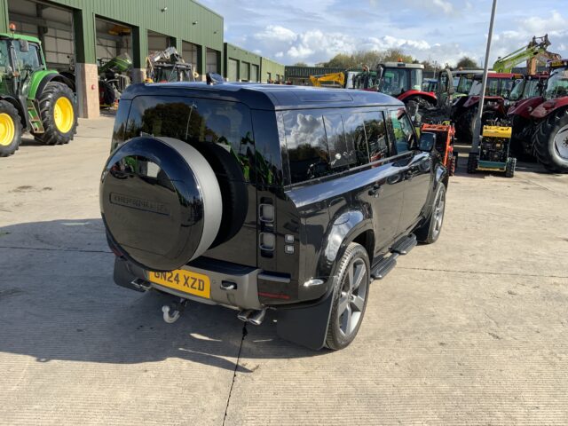 Land Rover Defender 110 5.0 P525 V8 Auto 4WD Euro 6 (s/s) 5dr (ST24810)
