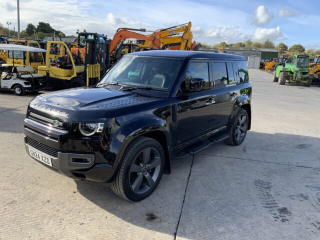 Land Rover Defender 110 5.0 P525 V8 Auto 4WD Euro 6 (s/s) 5dr (ST24810)