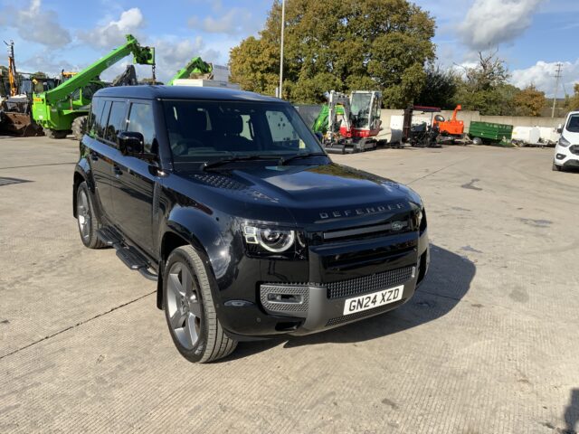 Land Rover Defender 110 5.0 P525 V8 Auto 4WD Euro 6 (s/s) 5dr (ST24810)