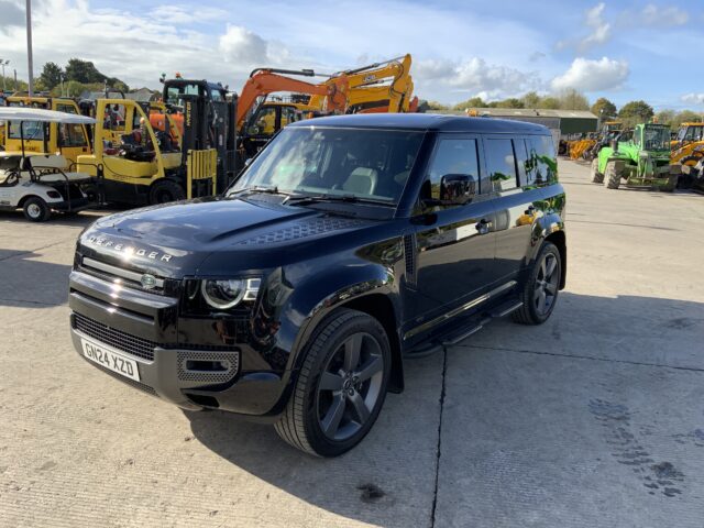 Land Rover Defender 110 5.0 P525 V8 Auto 4WD Euro 6 (s/s) 5dr (ST24810)