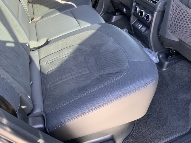 Land Rover Defender 110 5.0 P525 V8 Auto 4WD Euro 6 (s/s) 5dr (ST24810)