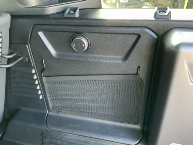 Land Rover Defender 110 5.0 P525 V8 Auto 4WD Euro 6 (s/s) 5dr (ST24810)