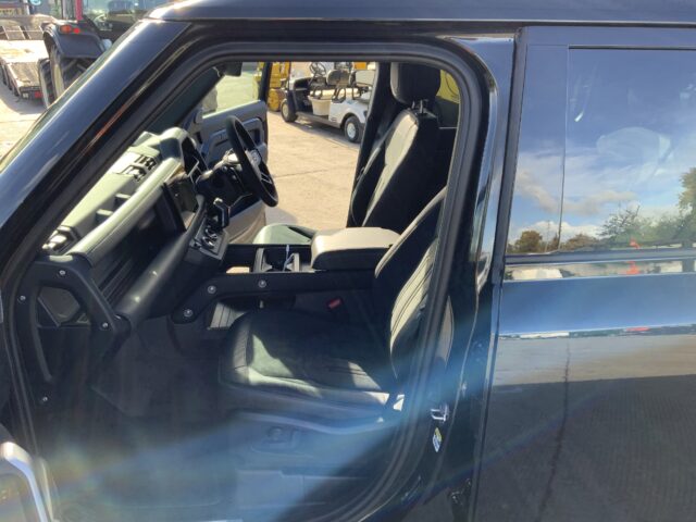 Land Rover Defender 110 5.0 P525 V8 Auto 4WD Euro 6 (s/s) 5dr (ST24810)