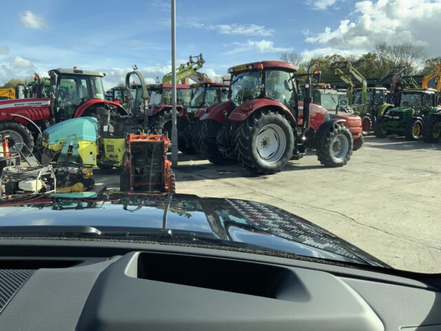 Land Rover Defender 110 5.0 P525 V8 Auto 4WD Euro 6 (s/s) 5dr (ST24810)