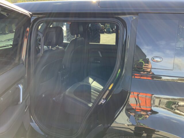 Land Rover Defender 110 5.0 P525 V8 Auto 4WD Euro 6 (s/s) 5dr (ST24810)