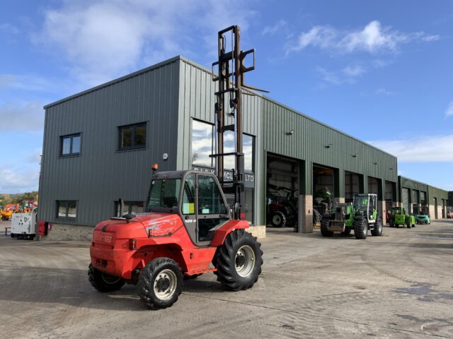 Manitou M26-4 Forklift (ST24900)