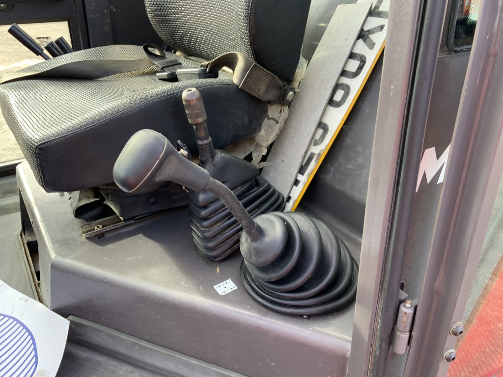 Manitou M26-4 Forklift (ST24900)