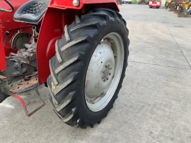 Massey Ferguson 185 Tractor