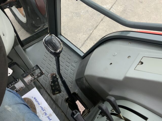 Massey Ferguson 4270 Power Shuttle 24/24 Tractor (ST24375)