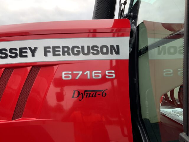 Massey Ferguson 6716s Dyna 6 Tractor (ST24184)