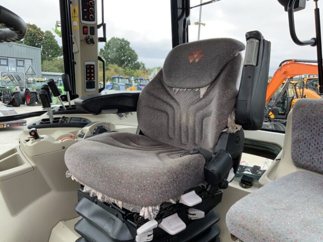 Massey Ferguson 6716s Dyna 6 Tractor (ST24184)